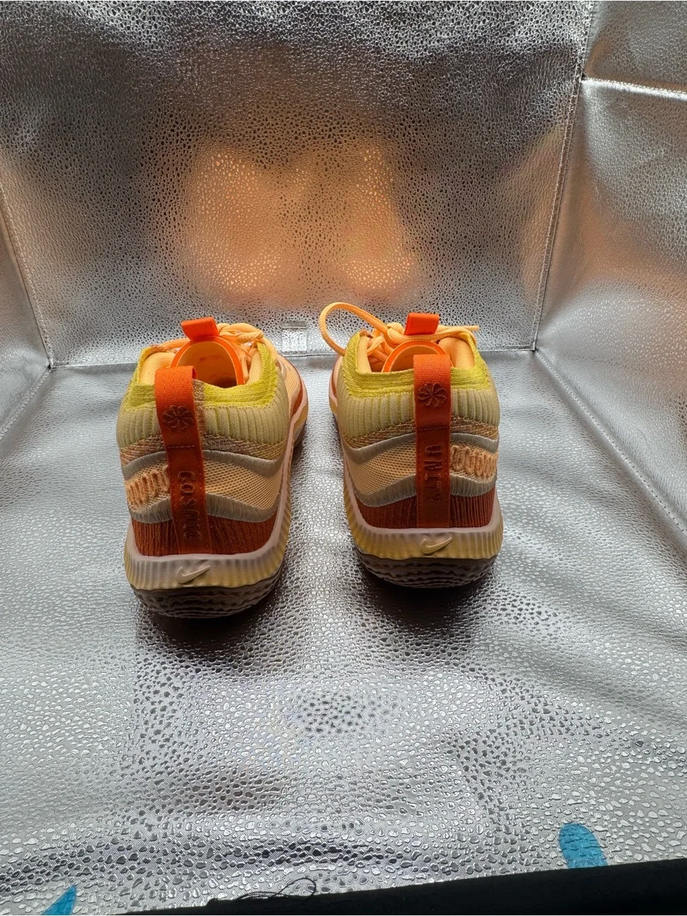 Nike cosmic unity